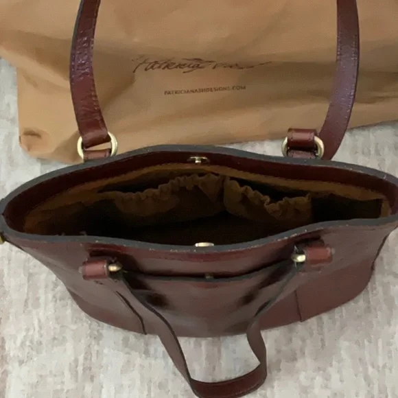 Patricia Nash Brown Leather Tote Bag 12 W X 10 Tall - Picture 4 of 5